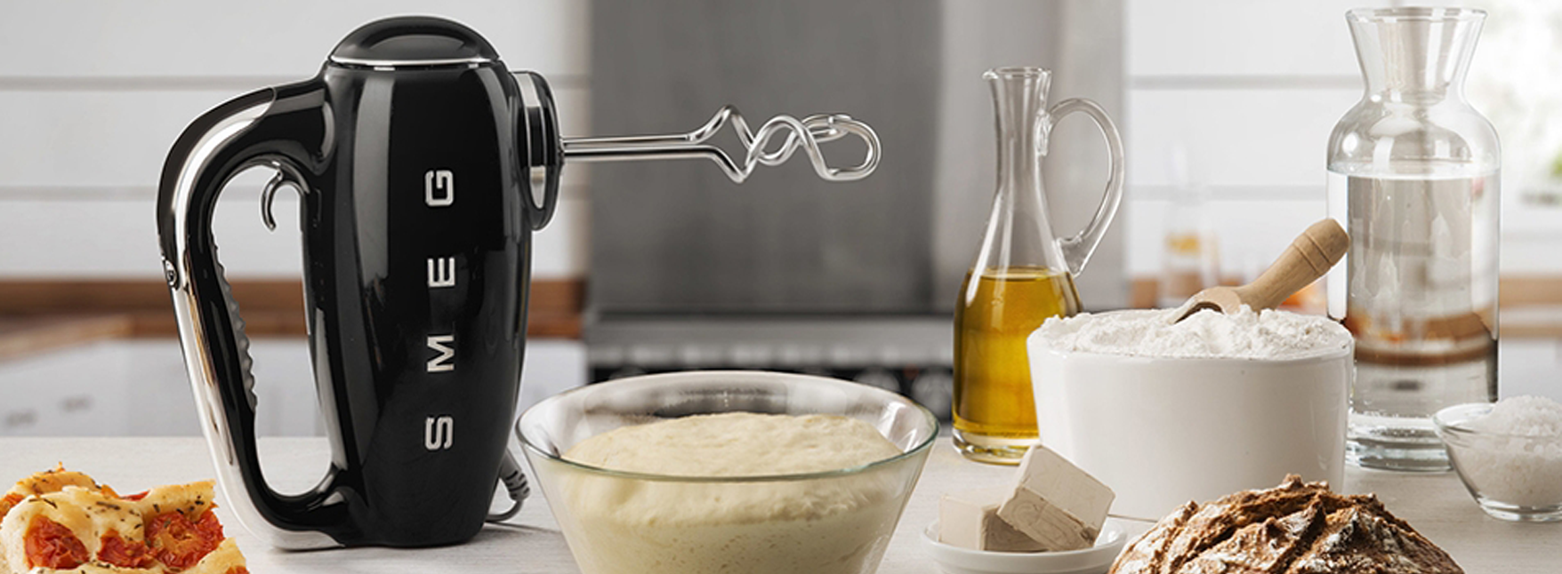 SMEG handmixer